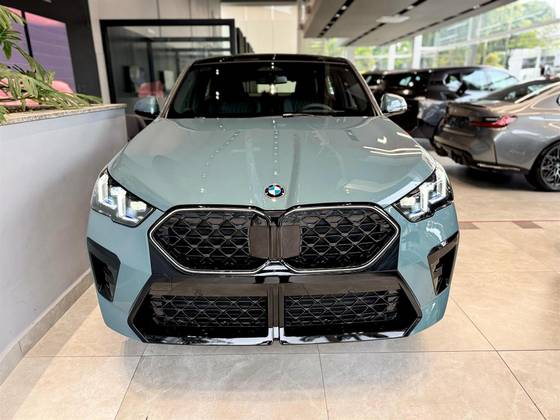 BMW X2 2.0 TURBO GASOLINA XDRIVE20I M SPORT STEPTRONIC BMW X2 2.0 TURBO GASOLINA XDRIVE20I M SPORT STEPTRONIC